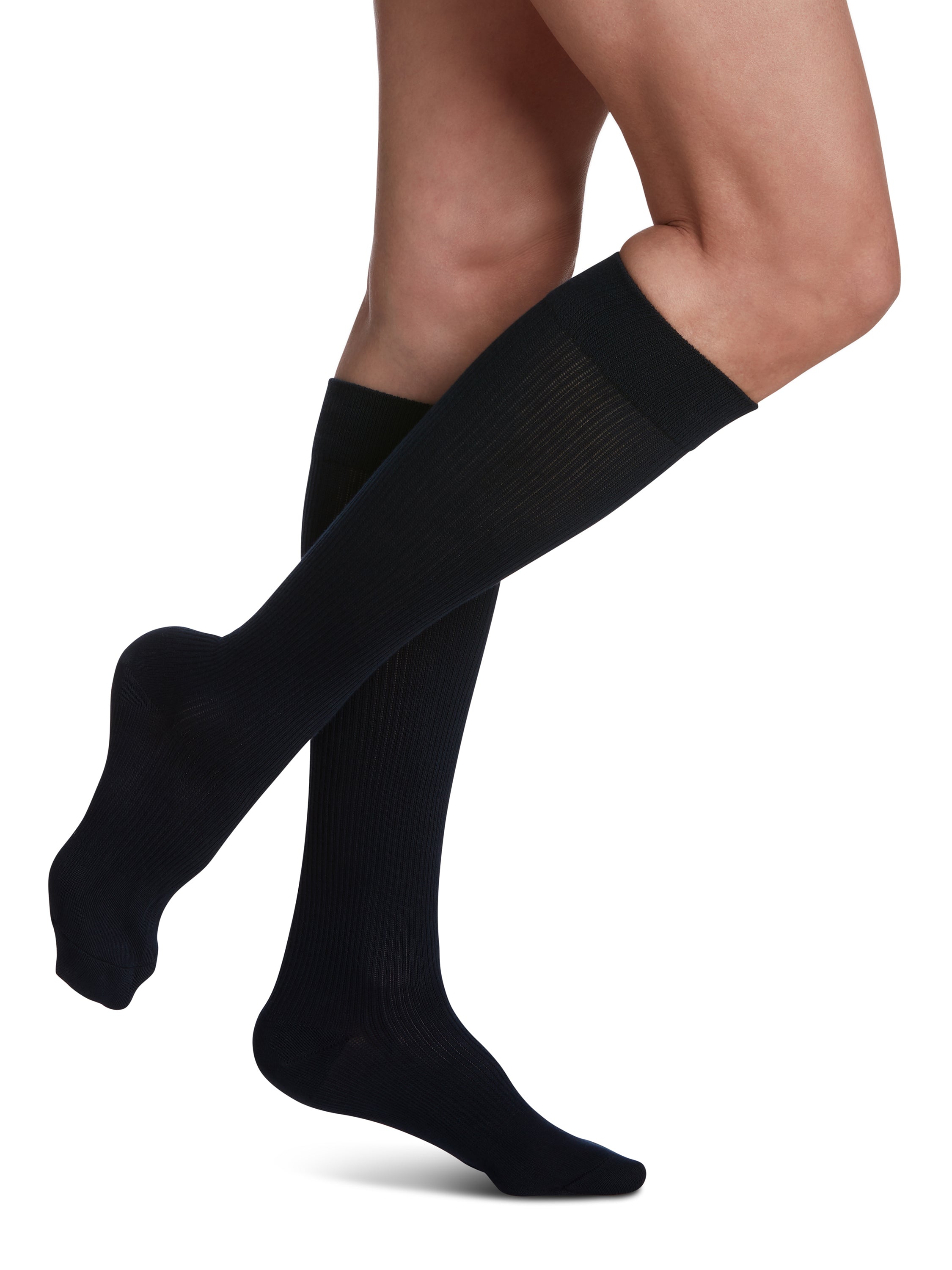 Sigvaris (15-20mmHg) | Women's Casual Cotton (Knee-High)