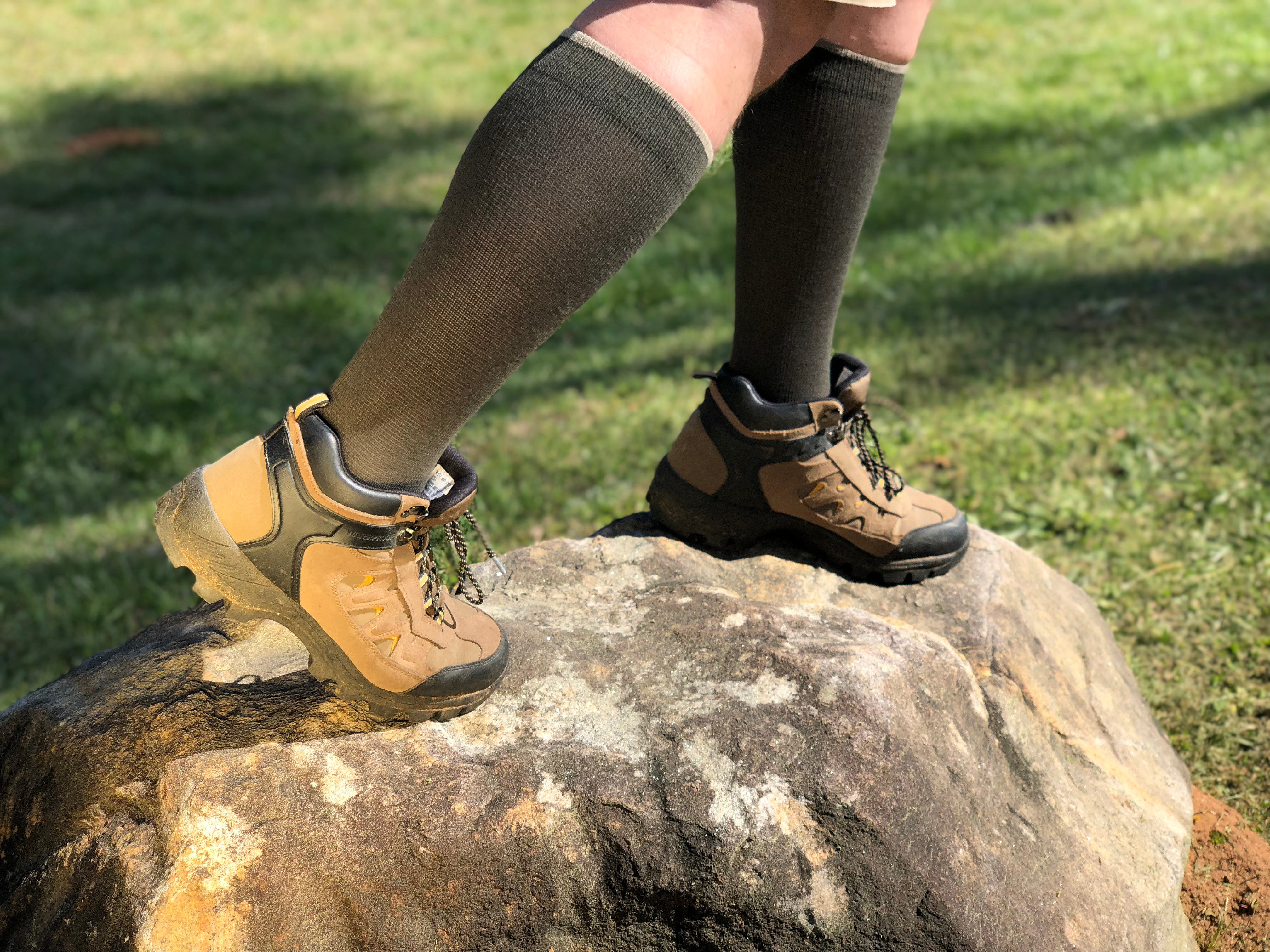 Sigvaris (20-30mmHg) | Unisex Thermoregulating Wool (Knee-High)