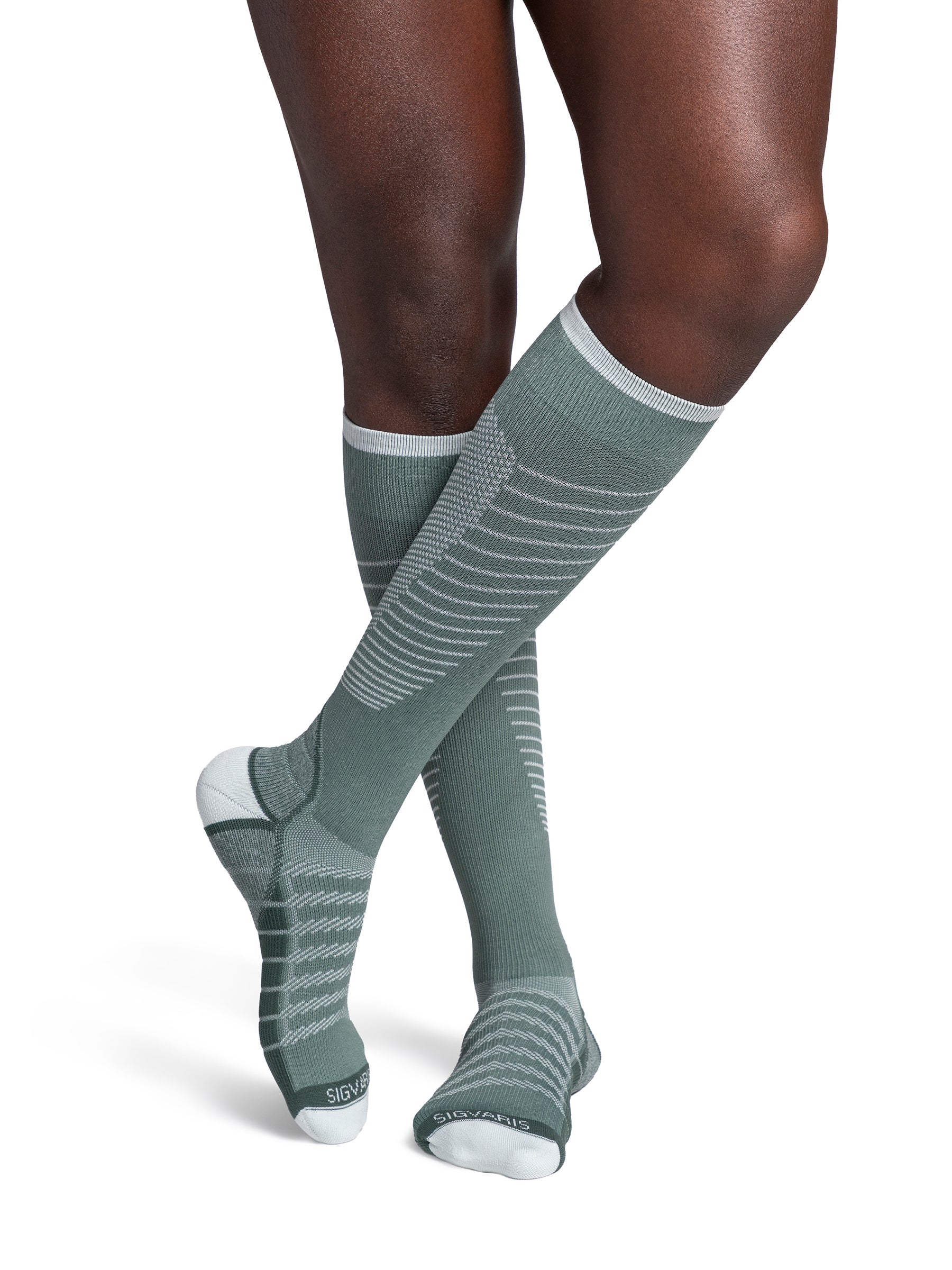 Sigvaris (20-30mmHg) | Flow Tech (Knee-High)