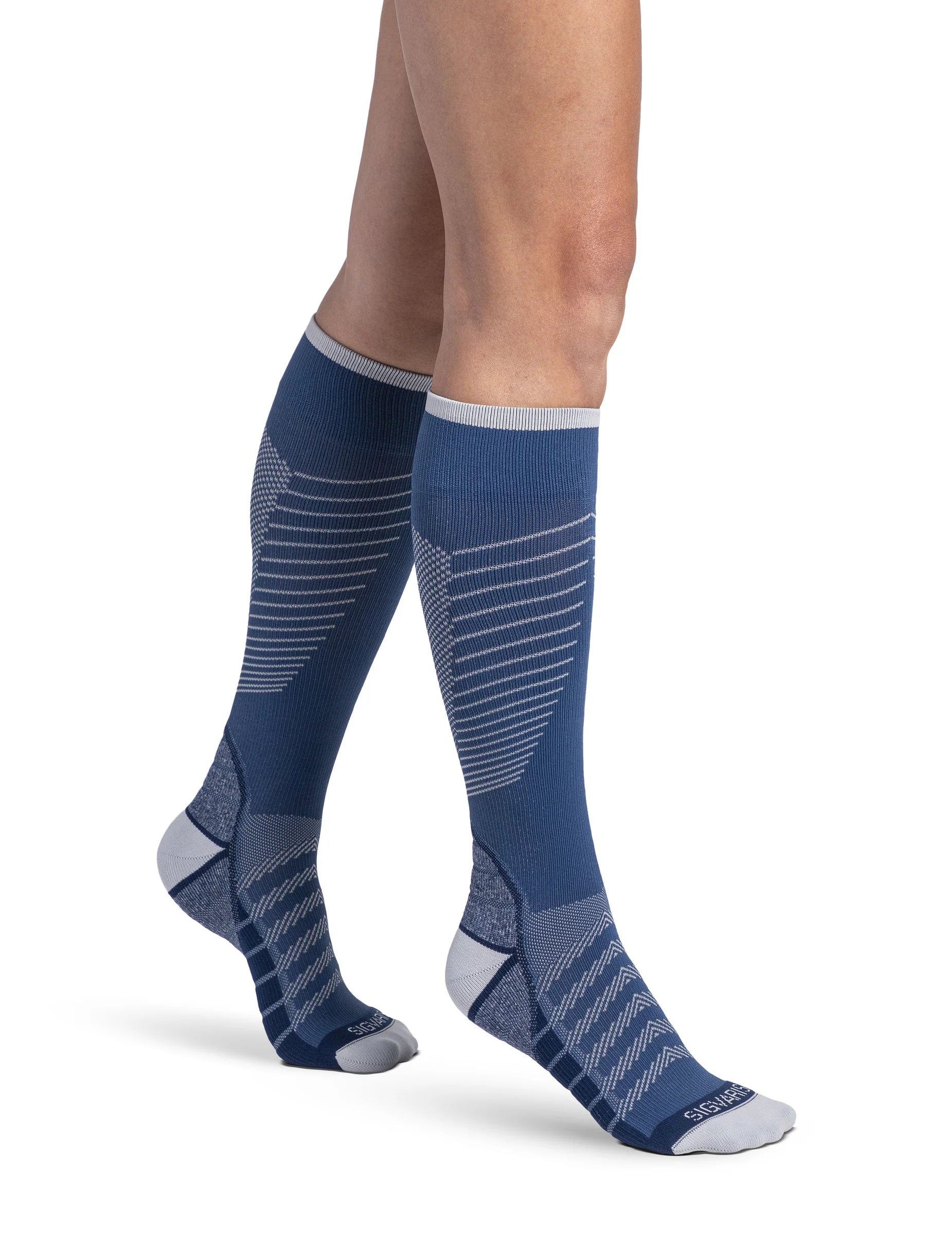 Sigvaris (20-30mmHg) | Flow Tech (Knee-High)