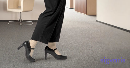 Sigvaris (20-30mmHg) | Women's Linen (Knee-High)