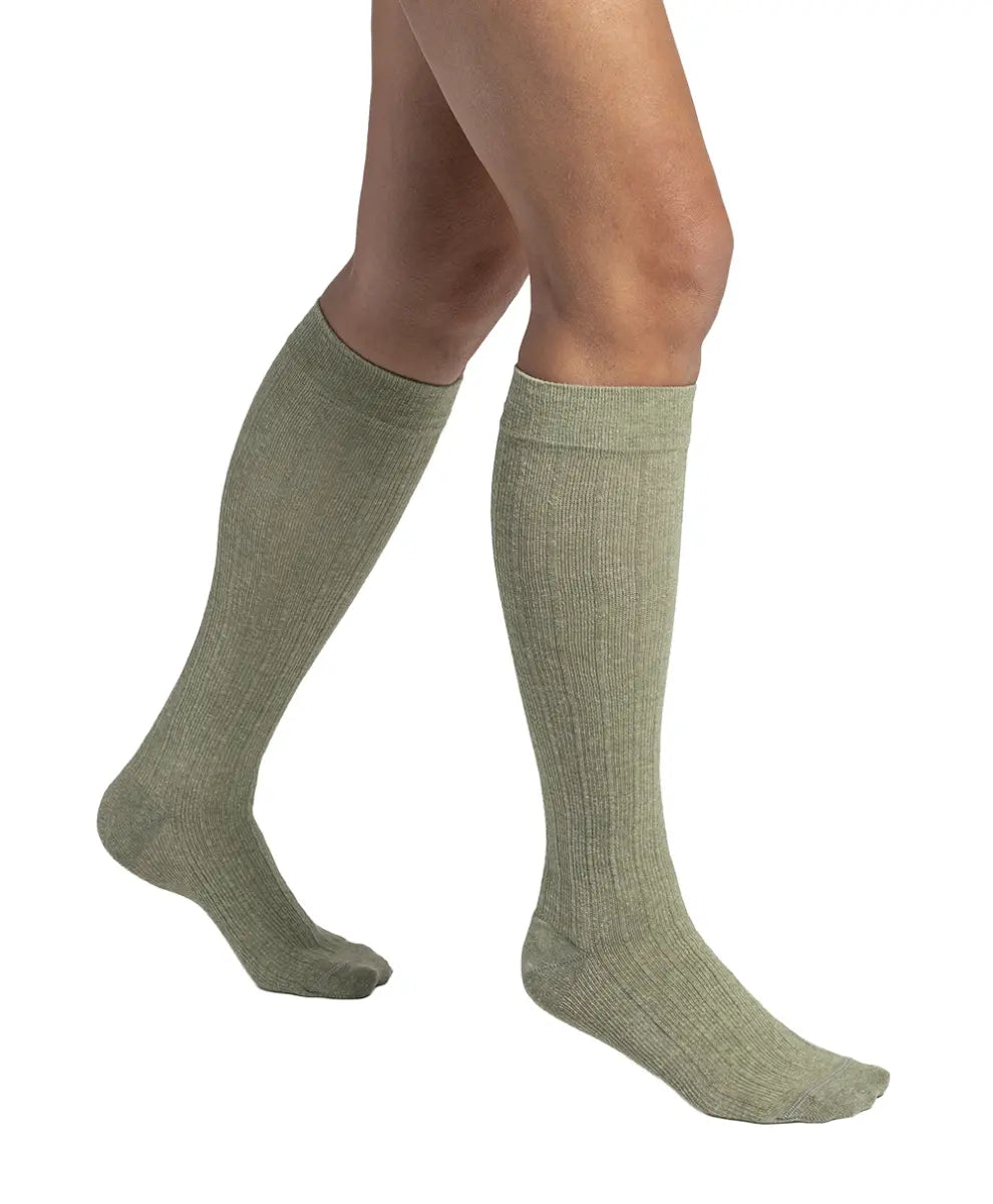 Sigvaris (20-30mmHg) | Women's Linen (Knee-High)