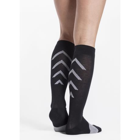Sigvaris Health (15-20mmHg) | Unisex Athletic Recovery Socks (Knee-High)