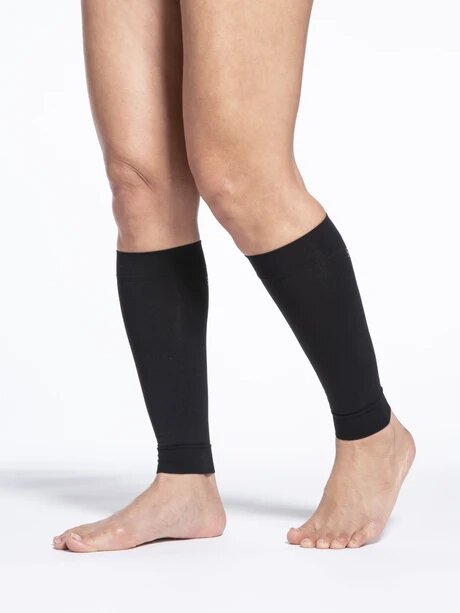Sigvaris (20-30mmHg) | Unisex Performance Sleeves (Knee-High)