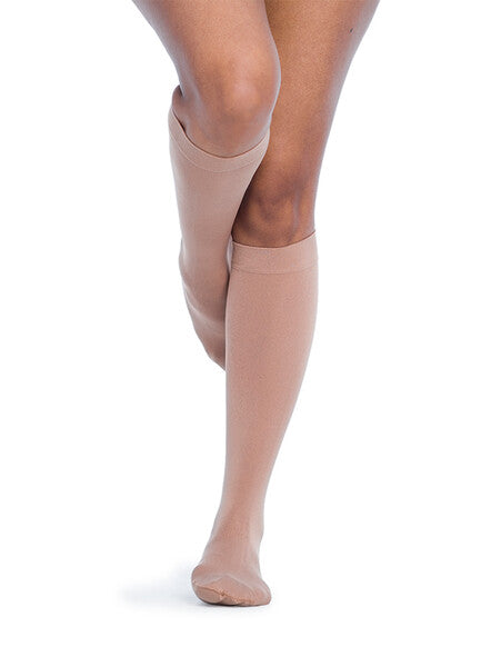 Sigvaris (20-30mmHg) | Women's Soft Opaque (Knee-High)